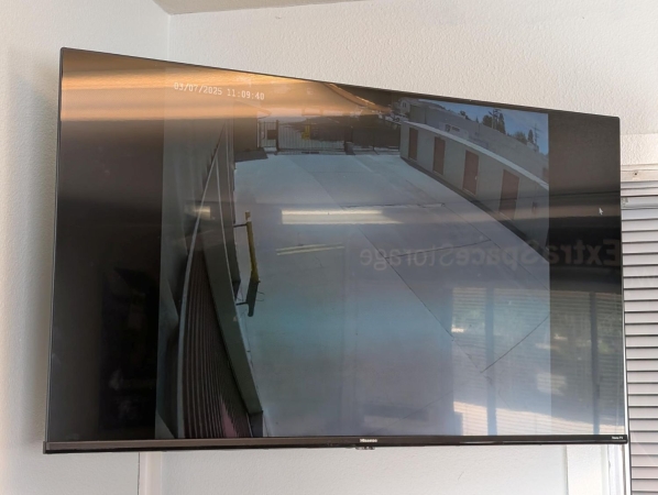 Facility photo: //images.sparefoot.com/medium/2391186994316507358.jpg