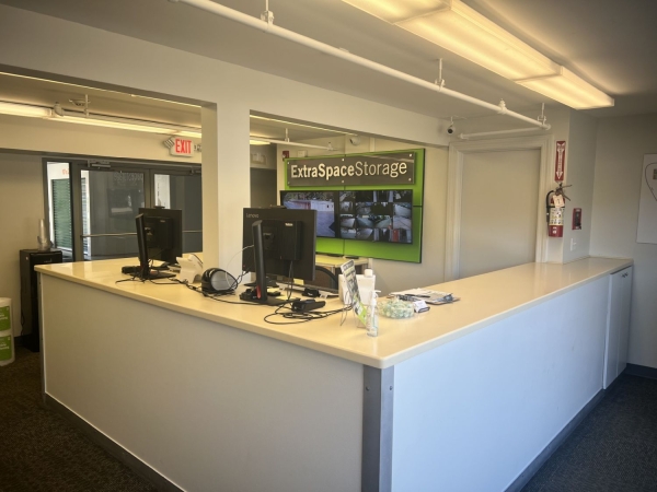 Facility photo: //images.sparefoot.com/medium/239134699431703aab9.jpg