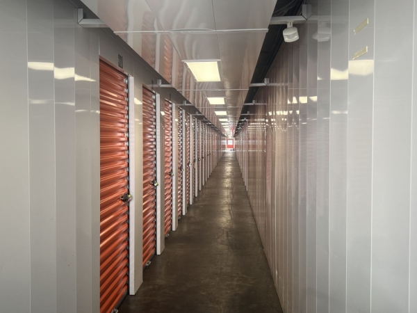 Facility photo: //images.sparefoot.com/medium/239134699431723ed21.jpg