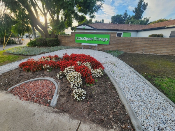 Facility photo: //images.sparefoot.com/medium/23914769943165175a9.jpg