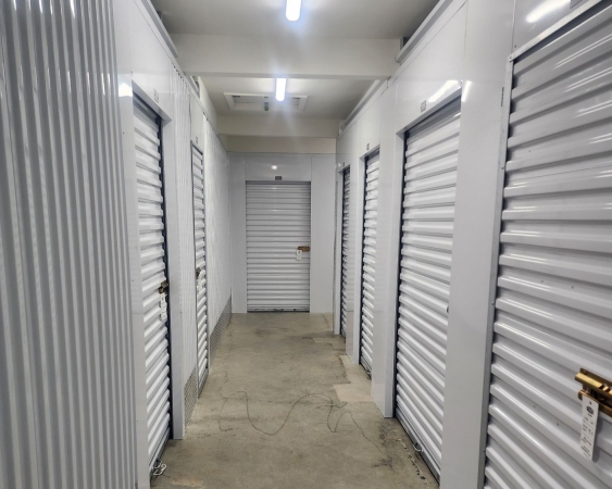 Facility photo: //images.sparefoot.com/medium/2391476994316bbf839.jpg