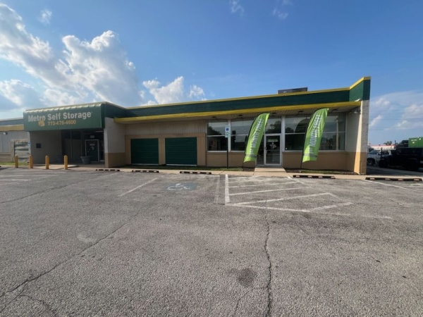 Facility photo: //images.sparefoot.com/medium/23916169050631267c2.jpg