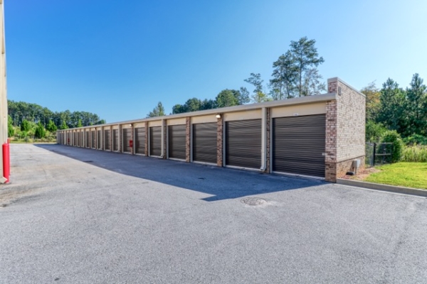 Facility photo: //images.sparefoot.com/medium/2391846782ab1077e94.jpeg