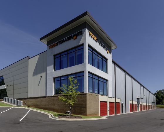 Facility photo: //images.sparefoot.com/medium/23919268aca355c3565.jpg