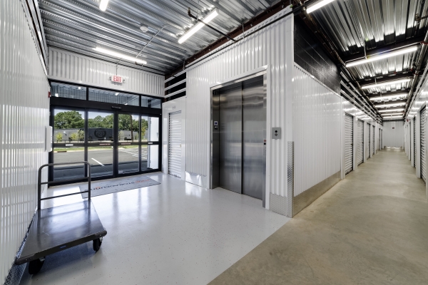 Facility photo: //images.sparefoot.com/medium/23919268acaaab3b8ae.jpg