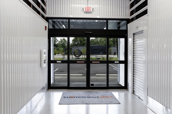 Facility photo: //images.sparefoot.com/medium/23919268acab07182ef.jpg
