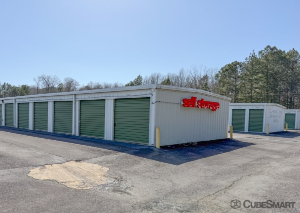 Facility photo: //images.sparefoot.com/medium/23919768807ebee5590.jpg