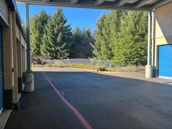 Facility photo: //images.sparefoot.com/medium/23919968893c8c16d6e.jpeg