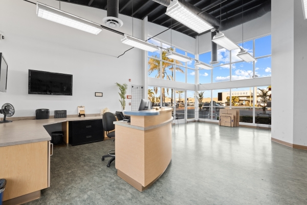 Facility photo: //images.sparefoot.com/medium/23921867d22a6f245d1.jpg