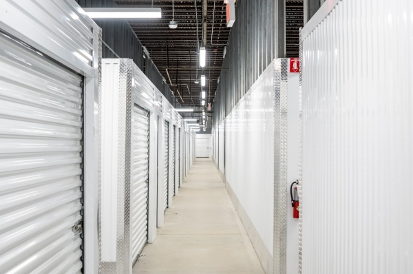 Facility photo: //images.sparefoot.com/medium/239252691b52bf5fab6.jpg