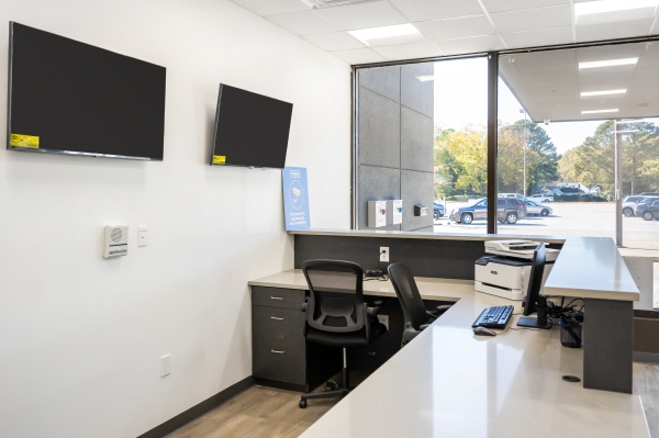 Facility photo: //images.sparefoot.com/medium/239252691b52c3bb28c.jpg