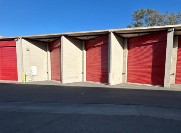 Facility photo: //images.sparefoot.com/medium/2392896789b977bd882.jpg