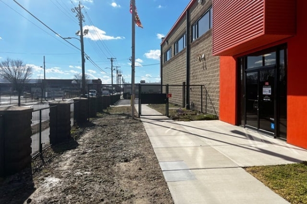 Facility photo: //images.sparefoot.com/medium/23929369e627721727f.jpg