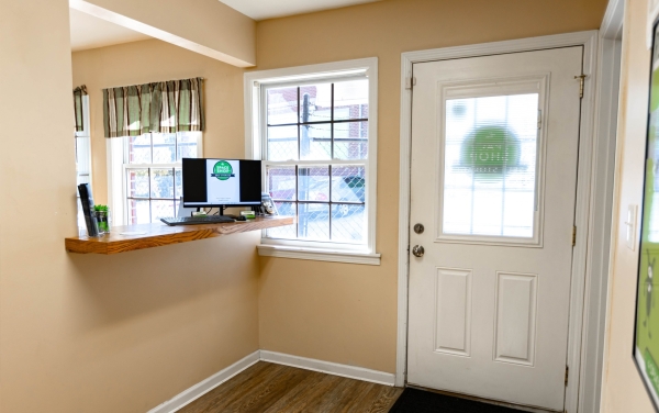 Facility photo: //images.sparefoot.com/medium/239298692e01e4811c4.jpg