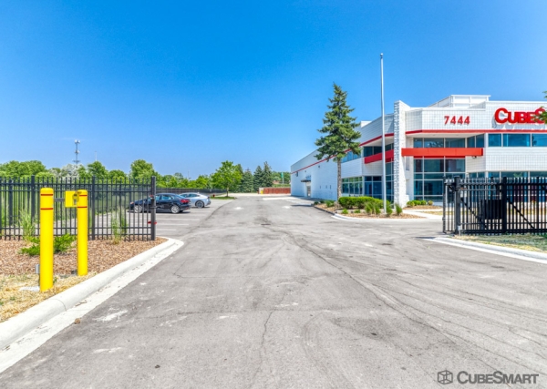Facility photo: //images.sparefoot.com/medium/23935368946c3bec214.jpg
