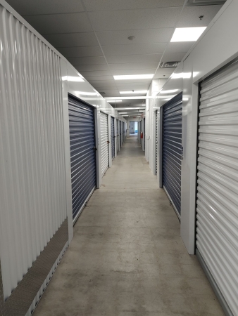 Facility photo: //images.sparefoot.com/medium/23936669d5321d173f2.jpg