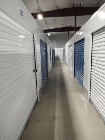 Facility photo: //images.sparefoot.com/medium/2393686a0b8757b09f1.jpg