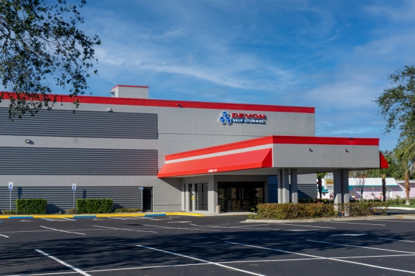 Facility photo: //images.sparefoot.com/medium/23937267a381abac914.jpg
