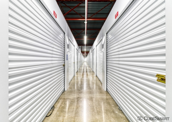 Facility photo: //images.sparefoot.com/medium/2394116971eab74ea28.jpg