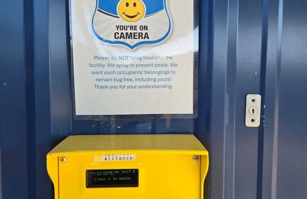Facility photo: //images.sparefoot.com/medium/23942768879f8573156.jpg
