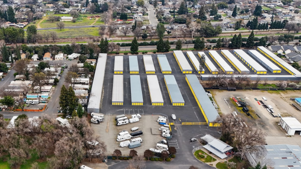 Facility photo: //images.sparefoot.com/medium/239436698c996a7cb5e.png