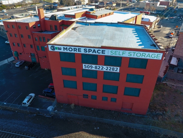 Facility photo: //images.sparefoot.com/medium/239461679bfb5dc6b6f.jpg