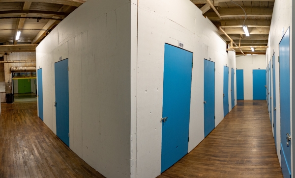 Facility photo: //images.sparefoot.com/medium/239461679bfb615014f.jpg