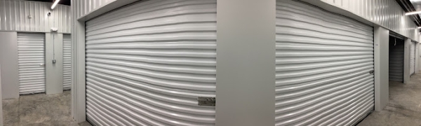 Facility photo: //images.sparefoot.com/medium/23947667a3960208d4c.jpg