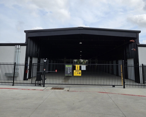 Storage Units at Extra Space Storage - 6661 - McKinney - Silverado Trl - 8901 Silverado Trail