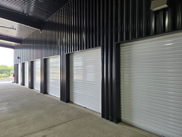 Storage Units at Extra Space Storage - 6661 - McKinney - Silverado Trl - 8901 Silverado Trail