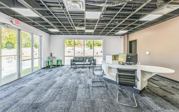 Facility photo: //images.sparefoot.com/medium/23952668adffa4ba5b9.jpg