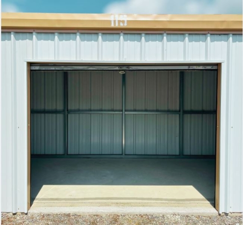 Facility photo: //images.sparefoot.com/medium/2395276880e908d26c2.jpg