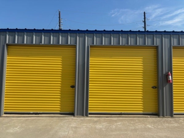 Facility photo: //images.sparefoot.com/medium/23953168af33ecc36b8.jpg