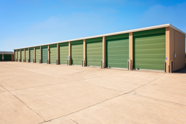 Facility photo: //images.sparefoot.com/medium/239544690e2dd97e918.jpg