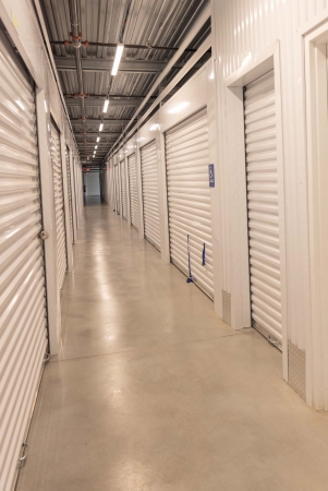 Facility photo: //images.sparefoot.com/medium/2395706941ad73ef0f8.jpg