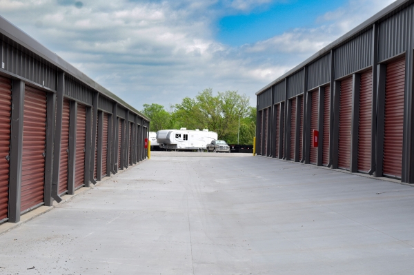Facility photo: //images.sparefoot.com/medium/23958168f7fbcf42e78.jpg