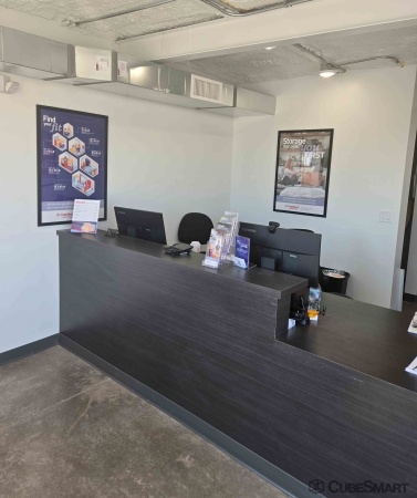 Facility photo: //images.sparefoot.com/medium/23958468946346f28ce.jpg