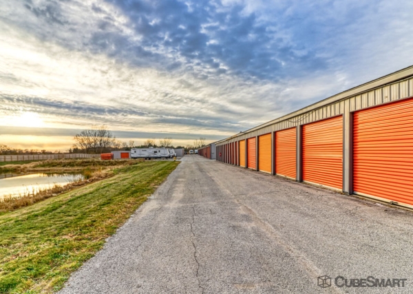 Storage Units at CubeSmart Self Storage IL Crete S Dixie Hwy - 25608 South Dixie Highway
