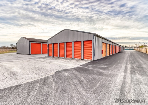 Storage Units at CubeSmart Self Storage IL Crete S Dixie Hwy - 25608 South Dixie Highway