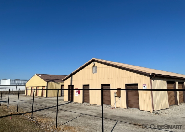 Facility photo: //images.sparefoot.com/medium/2395856989a19163727.jpg