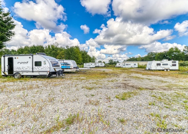 Facility photo: //images.sparefoot.com/medium/23958668e76e295beed.jpg