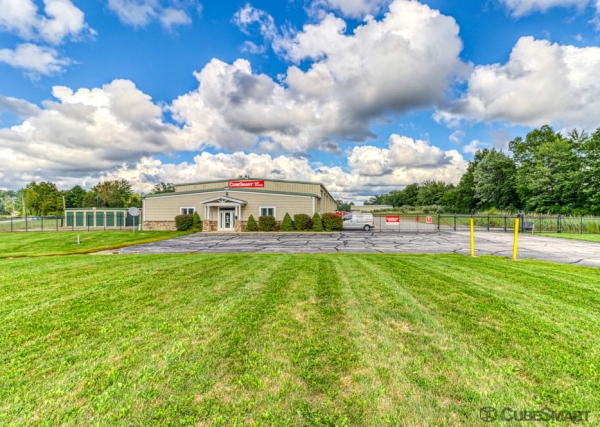 Facility photo: //images.sparefoot.com/medium/23958669ddf30fa4095.jpg