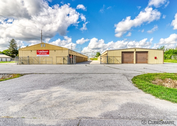 Facility photo: //images.sparefoot.com/medium/23958768ca67a5225bc.jpg