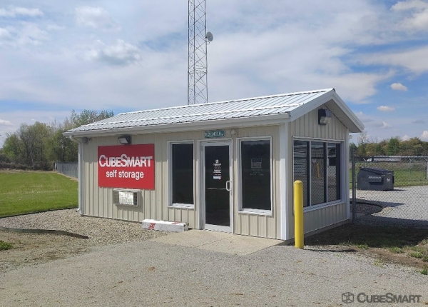 Facility photo: //images.sparefoot.com/medium/239588686f72610af3a.jpg