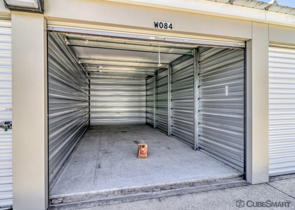 Facility photo: //images.sparefoot.com/medium/239588693a8b1b60512.jpg