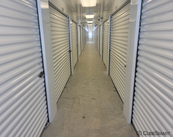 Facility photo: //images.sparefoot.com/medium/239589686f726369827.jpg