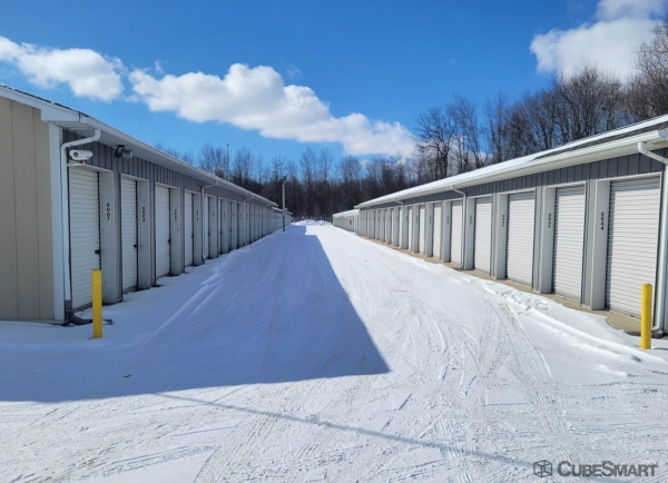 Facility photo: //images.sparefoot.com/medium/239589686f7264ce00d.jpg