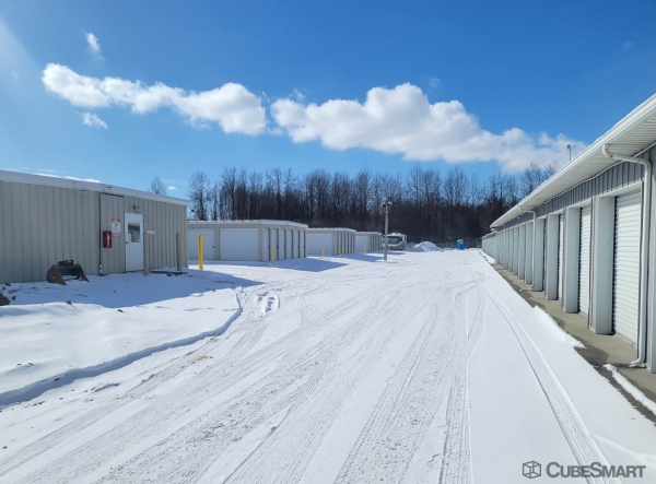 Facility photo: //images.sparefoot.com/medium/239589686f72663af66.jpg