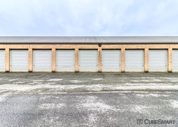 Facility photo: //images.sparefoot.com/medium/23959068834d8de4810.jpg