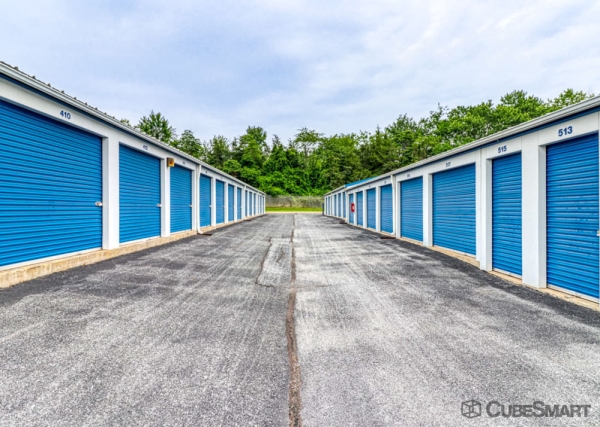 Facility photo: //images.sparefoot.com/medium/23959168834dab06090.jpg